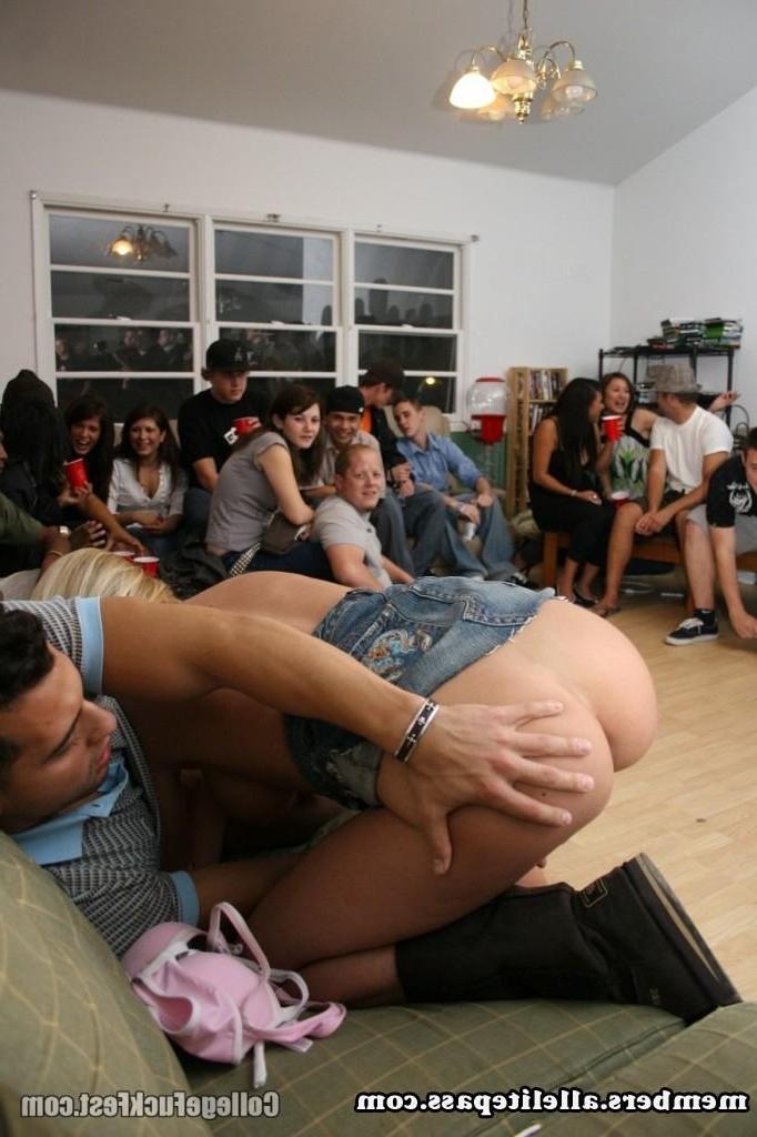 15P Homemade pix of drunk amateur college GFs partying and fucking