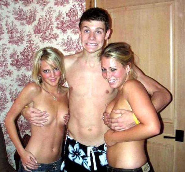 16P Real candid photos of wild amateur teens showing skin