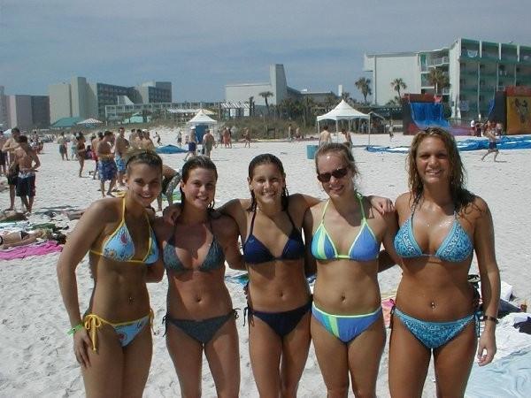 16P Real candid photos of wild amateur teens showing skin
