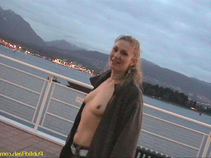16P Formerly Shy Flasher Goes Big City Wild On Vancouver Water Front