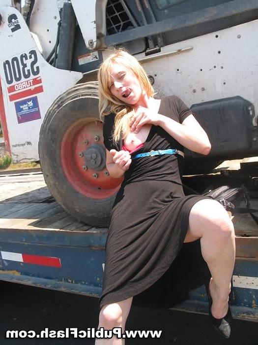 16P Naughty Blonde Flasher Strips Naked for Crew on Busy Work Site