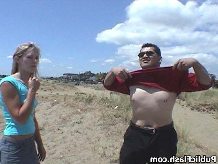 16P Beach Brat Blonde Flasher Plays You Show Me Yours First