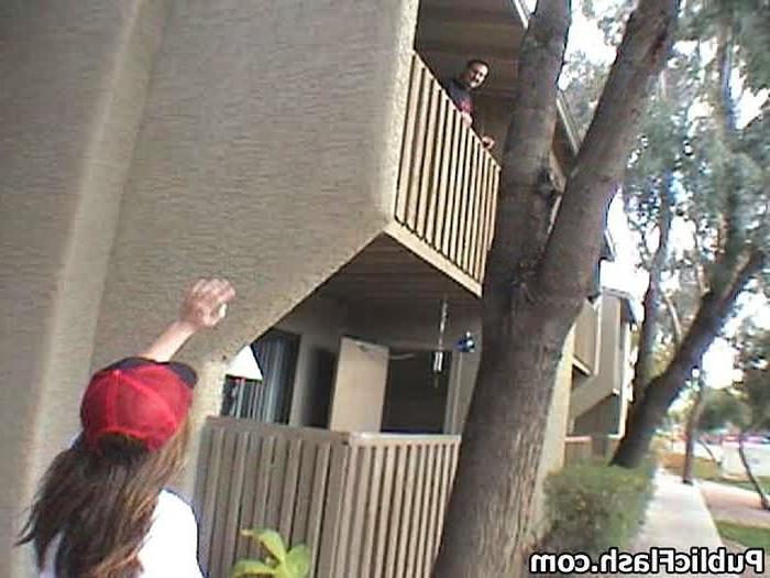 16P Knock Knock Flasher Strips Naked at Your Front Door