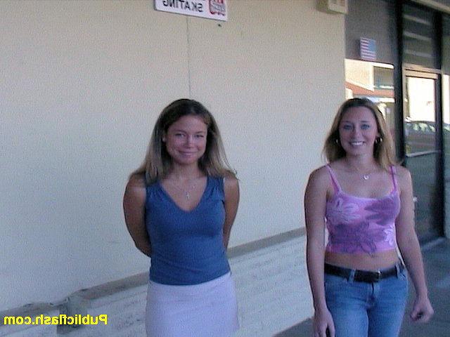 16P Cute Flasher Chick Bares Her Boobies on the Mall