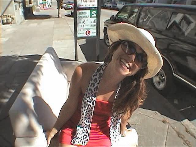 16P Flasher Annie Bares Tits n Ass on Frisco Streets