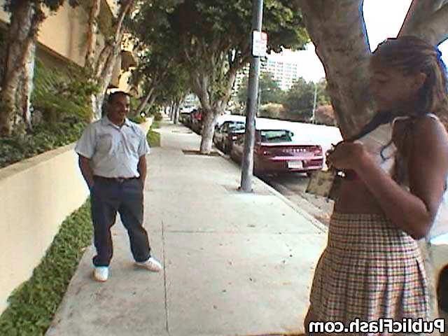 16P Big Black Boobs Flasher Outdoors on City Boulevard