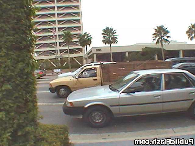 16P Big Black Boobs Flasher Outdoors on City Boulevard