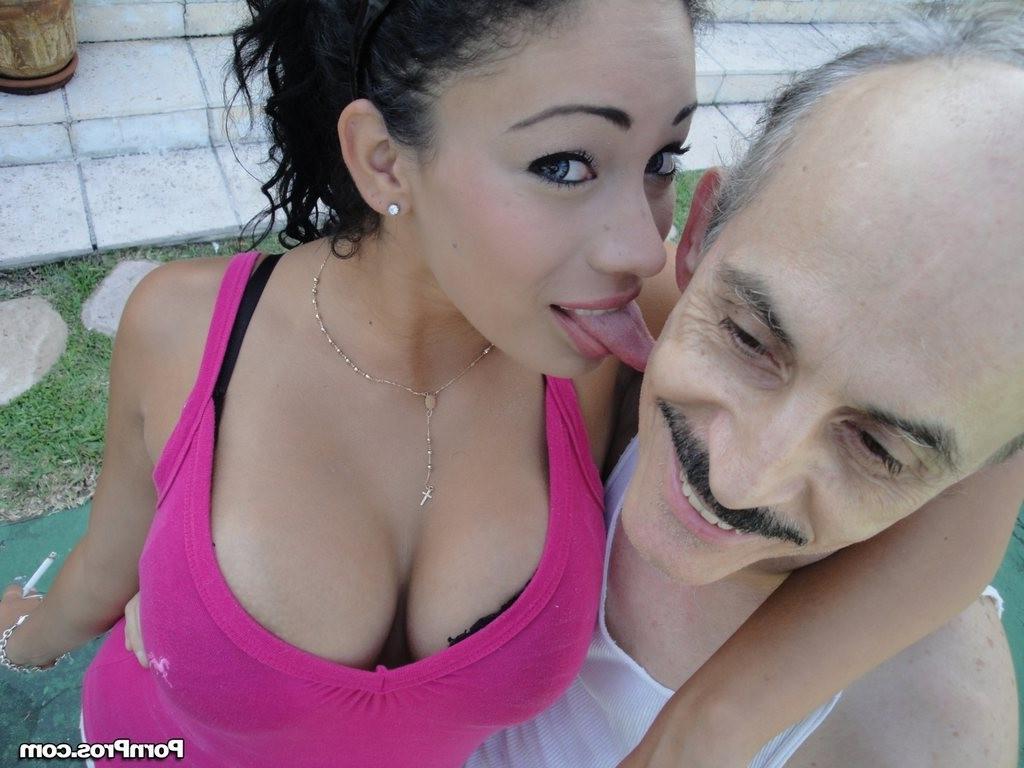 16P Jamie Valentine loves to seduce thankful geezers