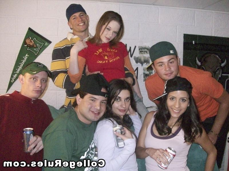 16P Watch hot double cock sucking group sex college dorm party
