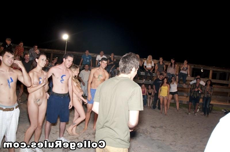 16P Watch hot double cock sucking group sex college dorm party