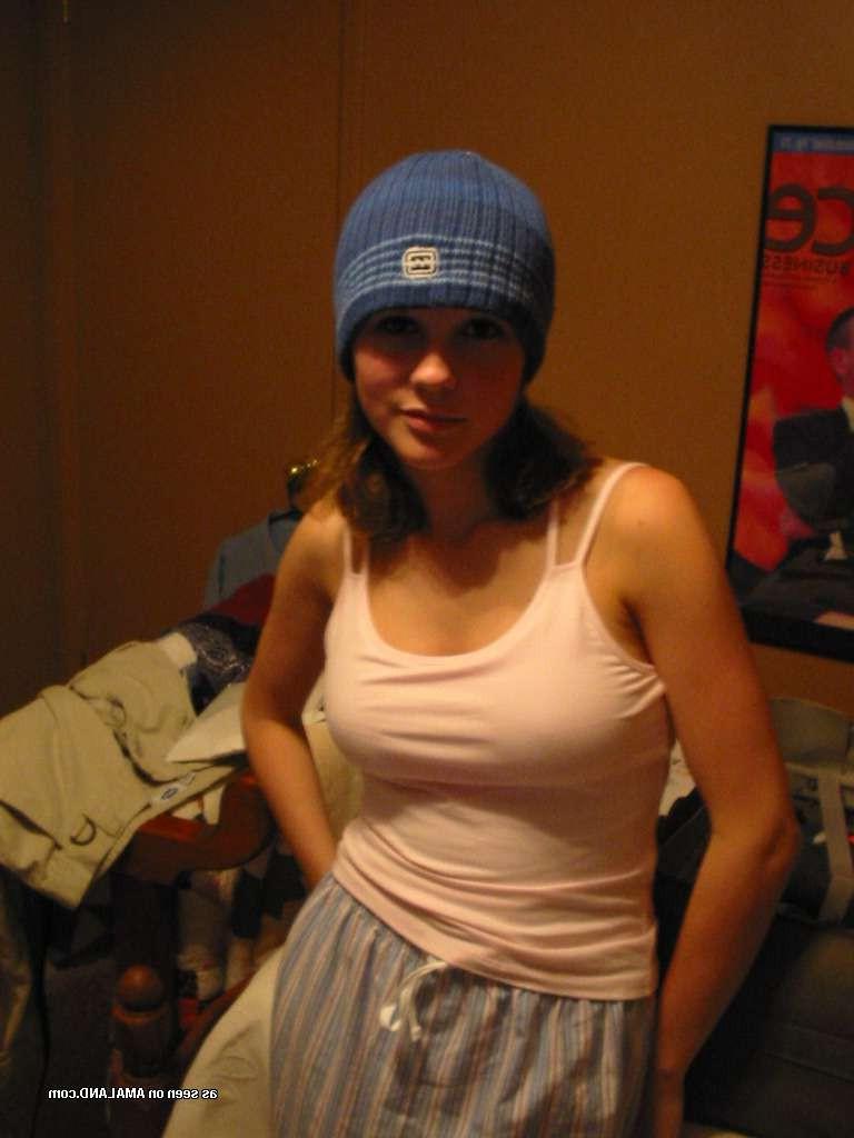 15P Amateur eighteen year old girlfriends flash tits