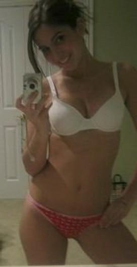 15P Amazing busty babes showing tits and her secret place