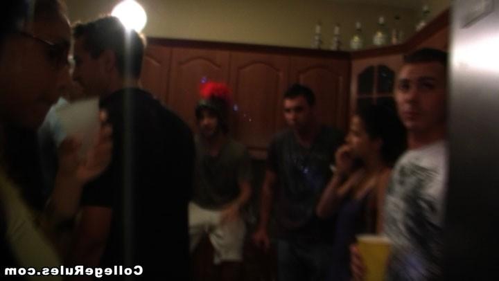 16P Smoking hot fucking college dorm babes get fucked and sucked