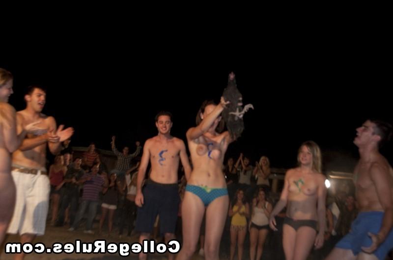 16P Check out this amazing sick ass miami college dorm party