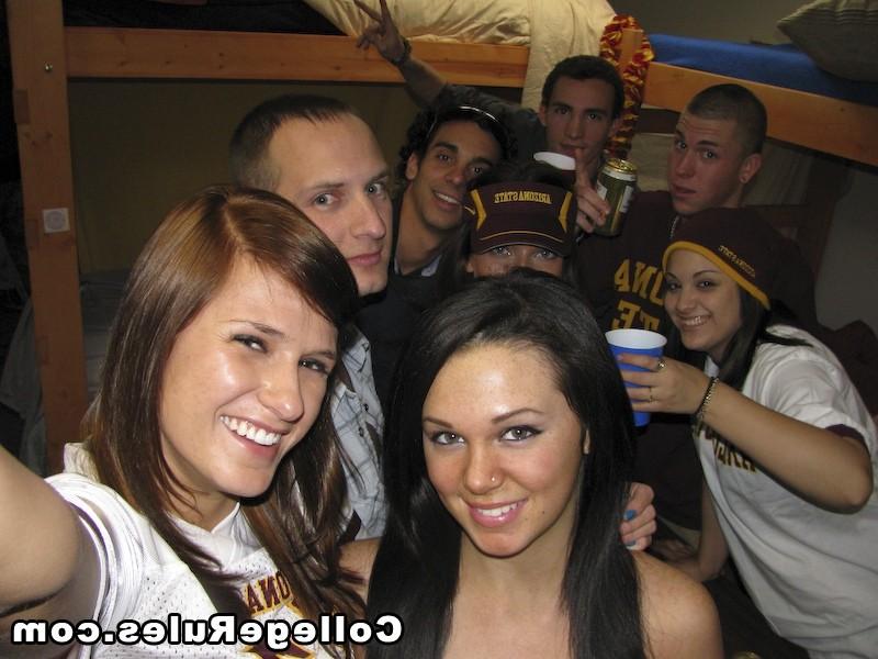 16P Watch hot double cock sucking group sex college dorm party