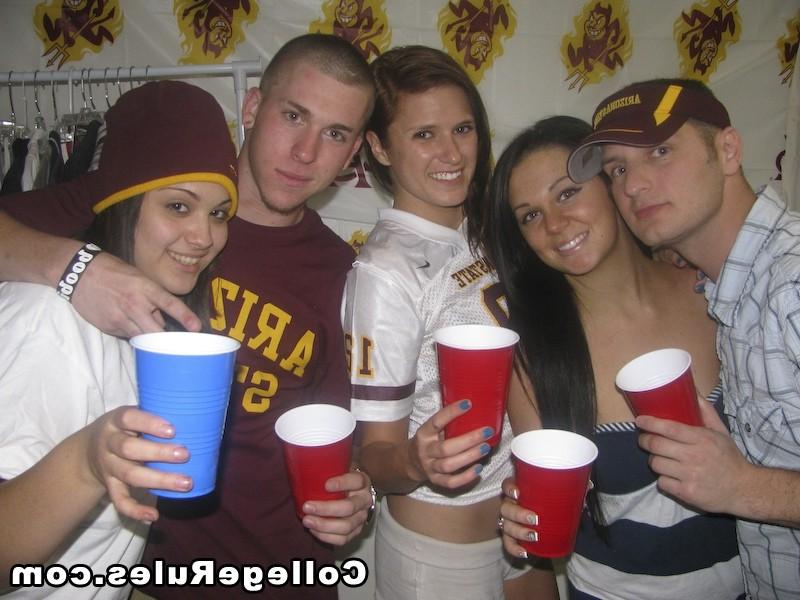 16P Watch hot double cock sucking group sex college dorm party