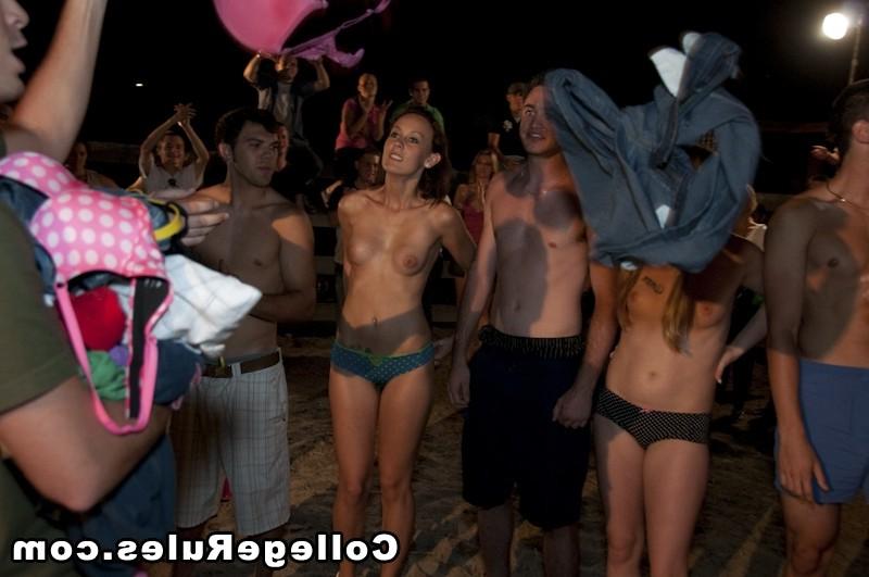 16P Check out this amazing sick ass miami college dorm party
