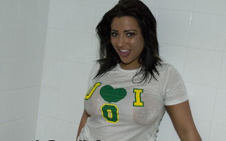 16P Watch hot double cock sucking group sex college dorm party