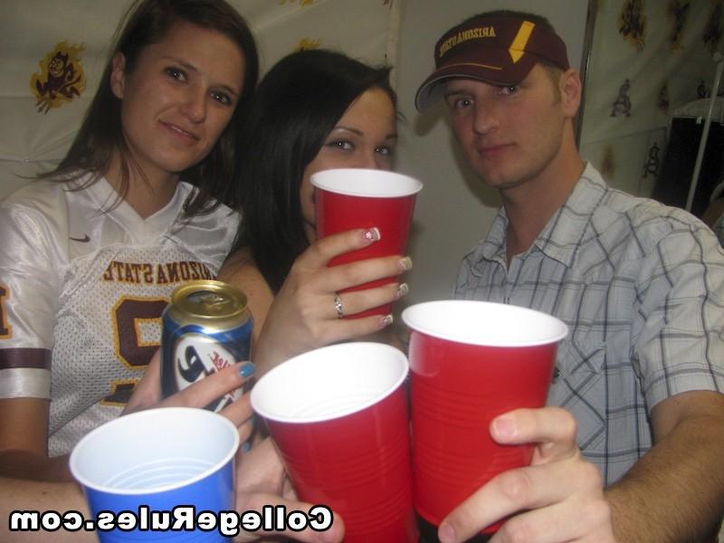 16P Check out this amazing sick ass miami college dorm party