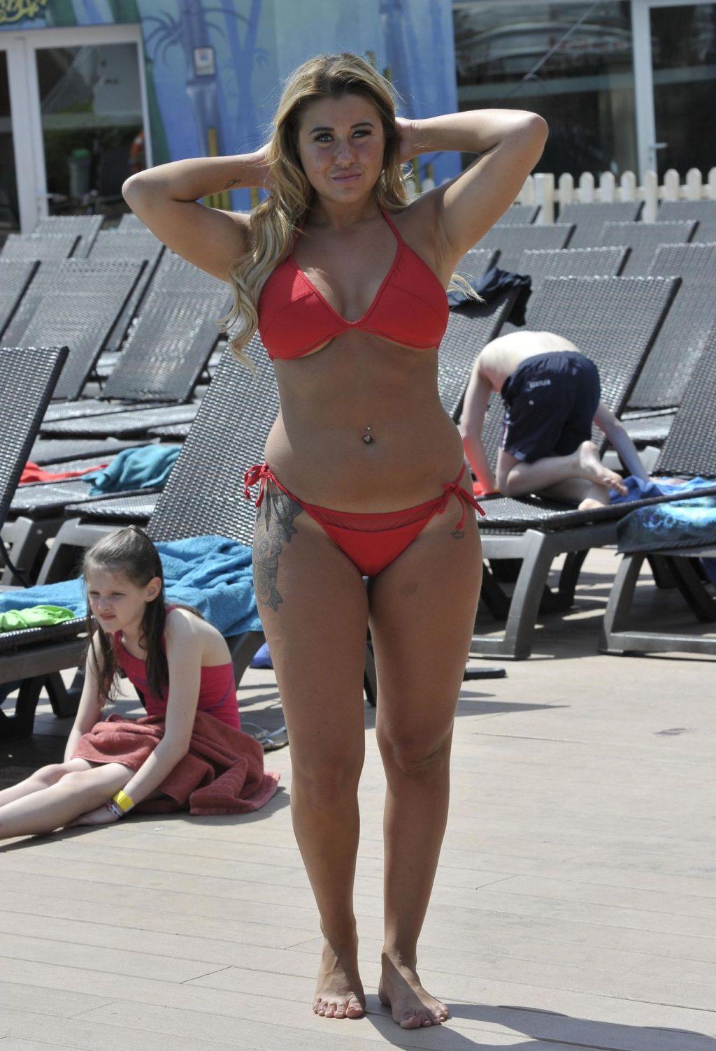 17P Ellie Young & Hayley Fanshaw Bikini