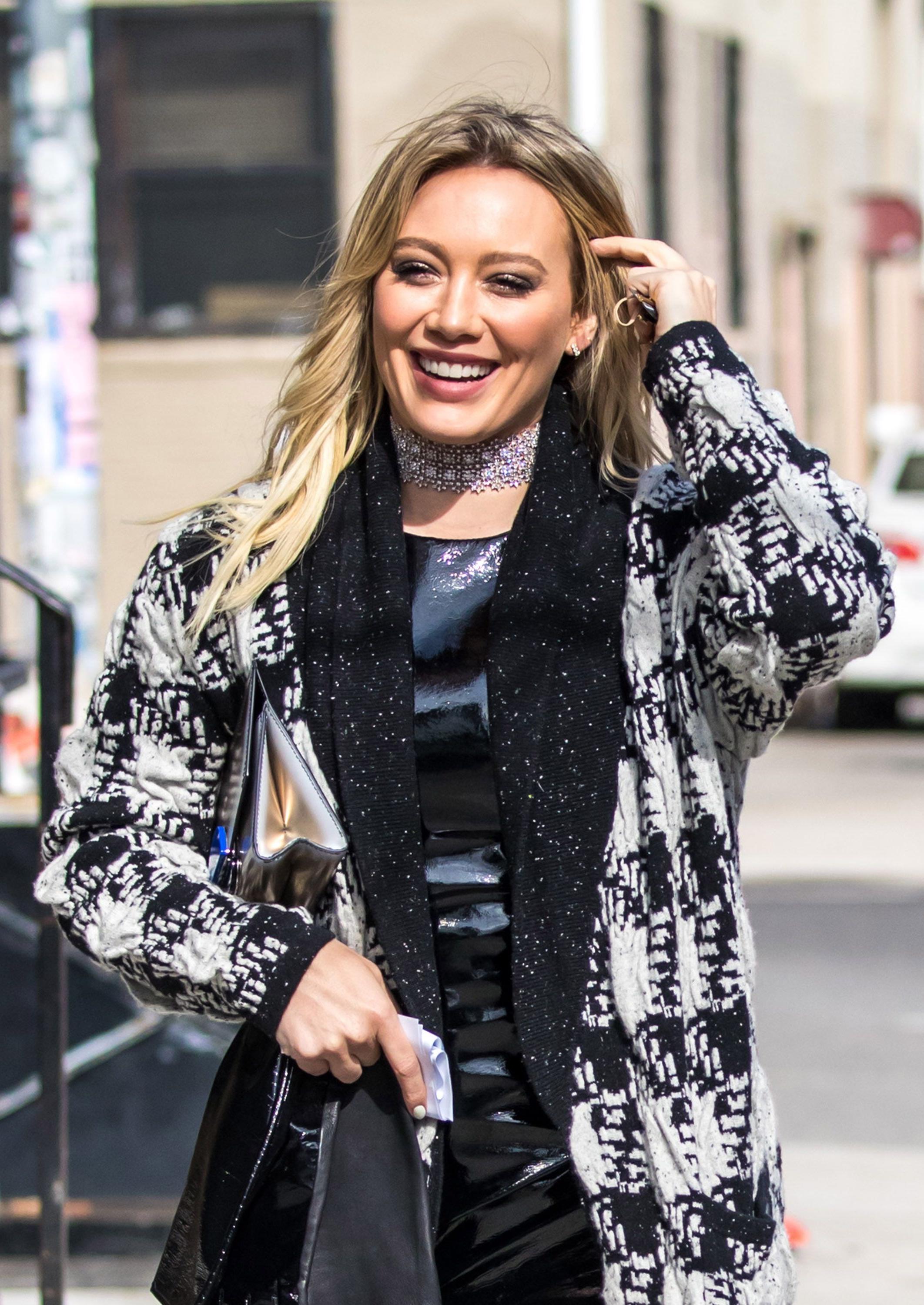 17P Hilary Duff Dressed In Leather, Looking Thick