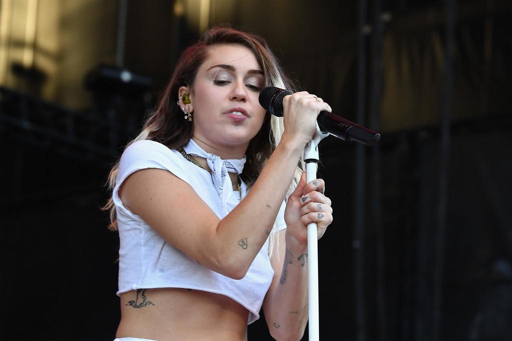 14P Miley Cyrus Has Legs For Days