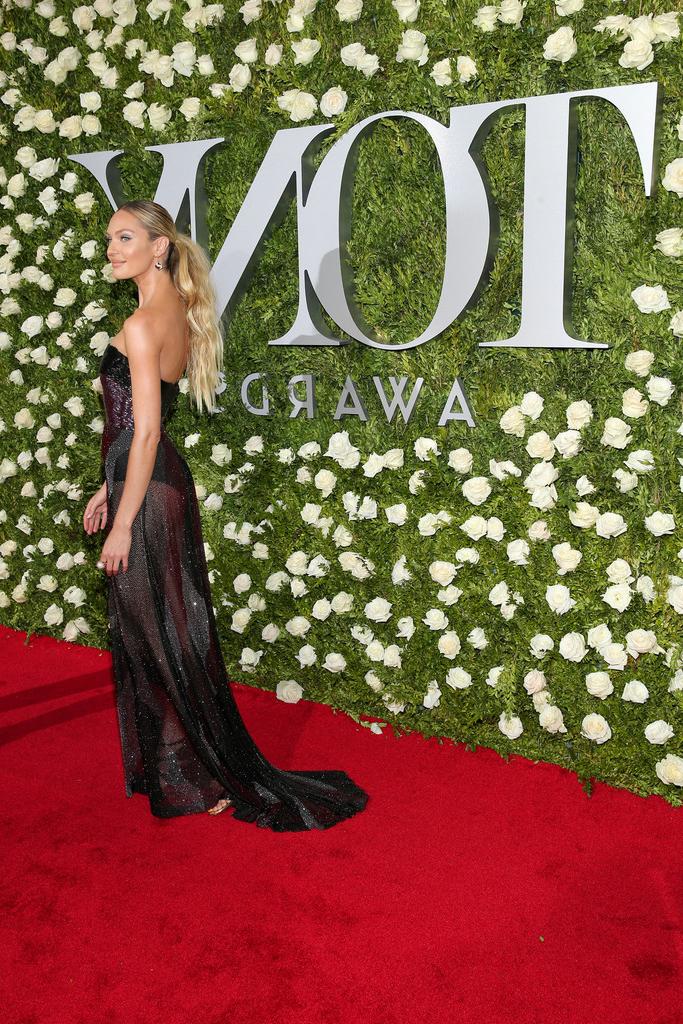 15P Candice Swanepoel Has Legs For Days