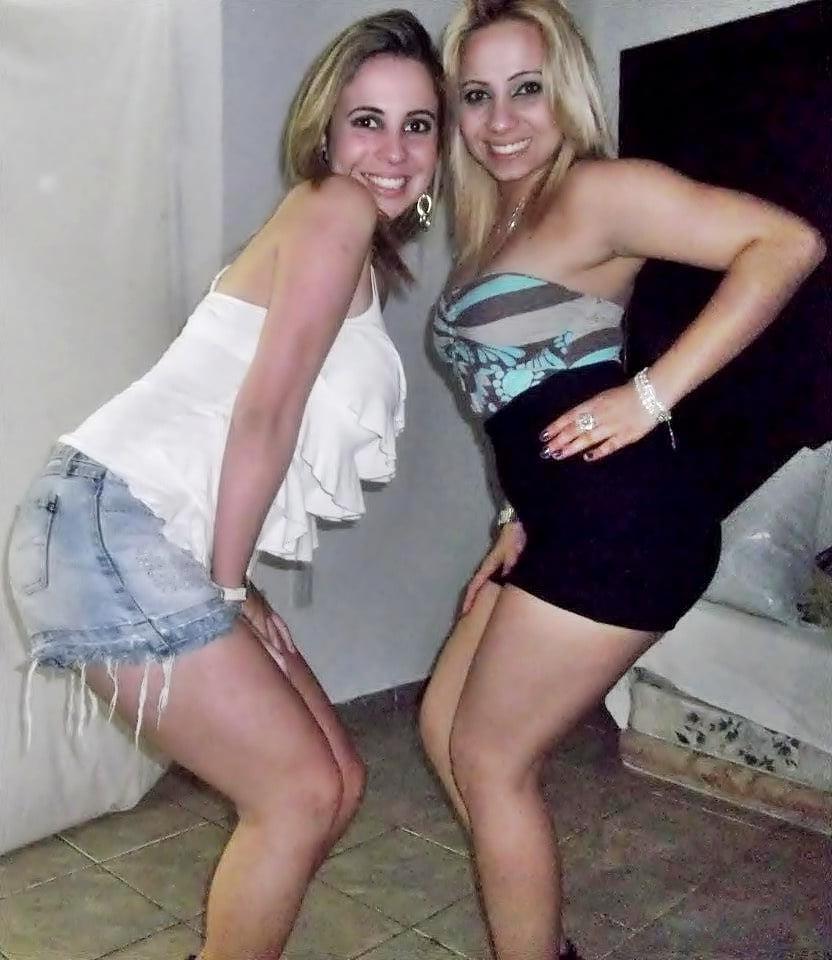 25P Latinas young milfs