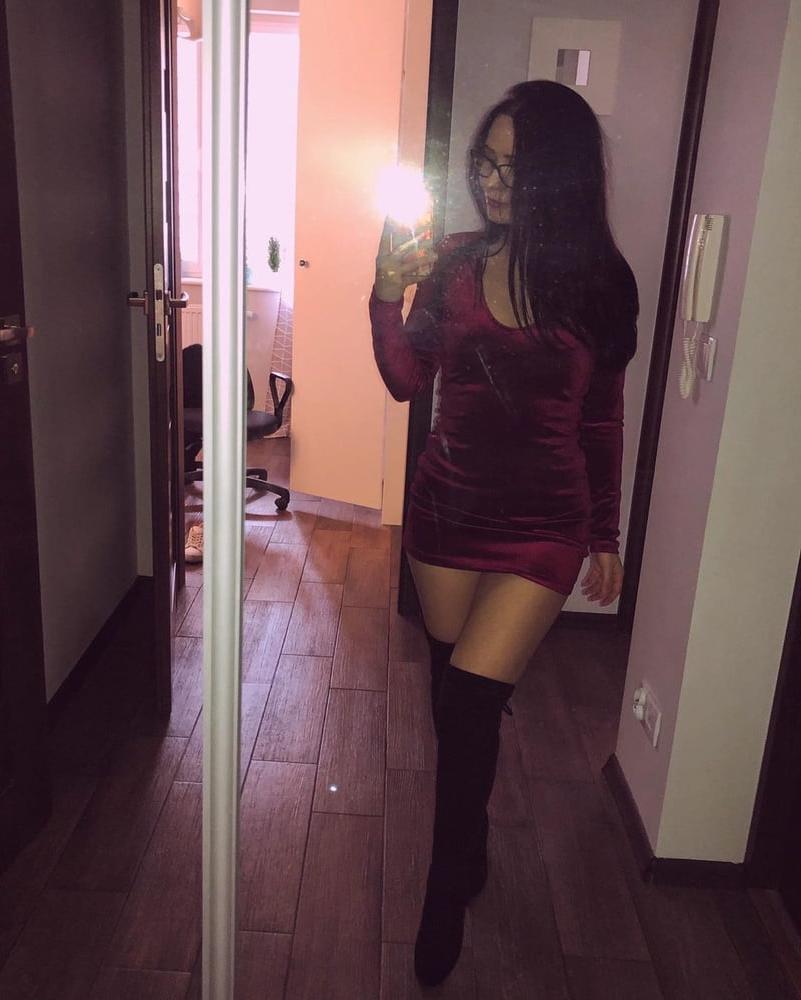 16P Hot Polish legs