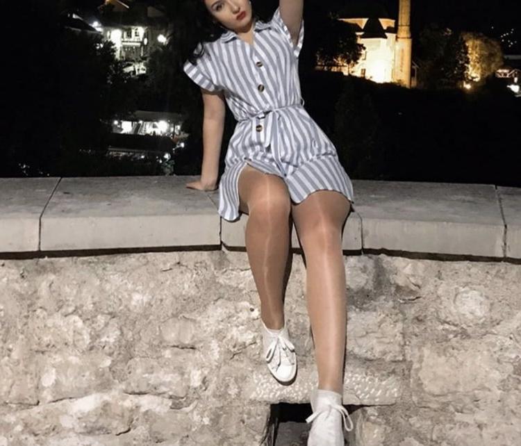 5P Nice legs