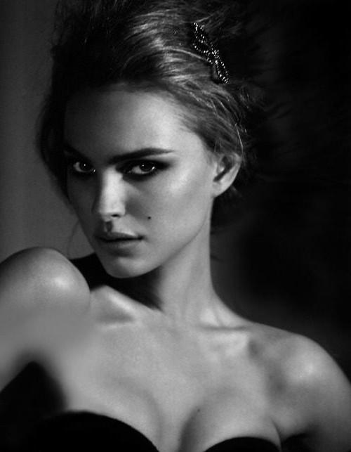 21P Defined Collar Bones