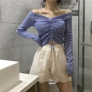 21P Defined Collar Bones