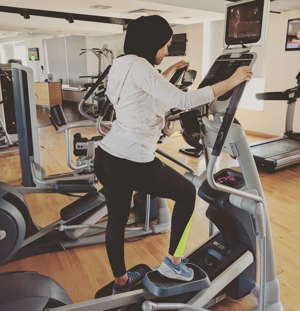 25P Ghada tarek sexy hijab fitness