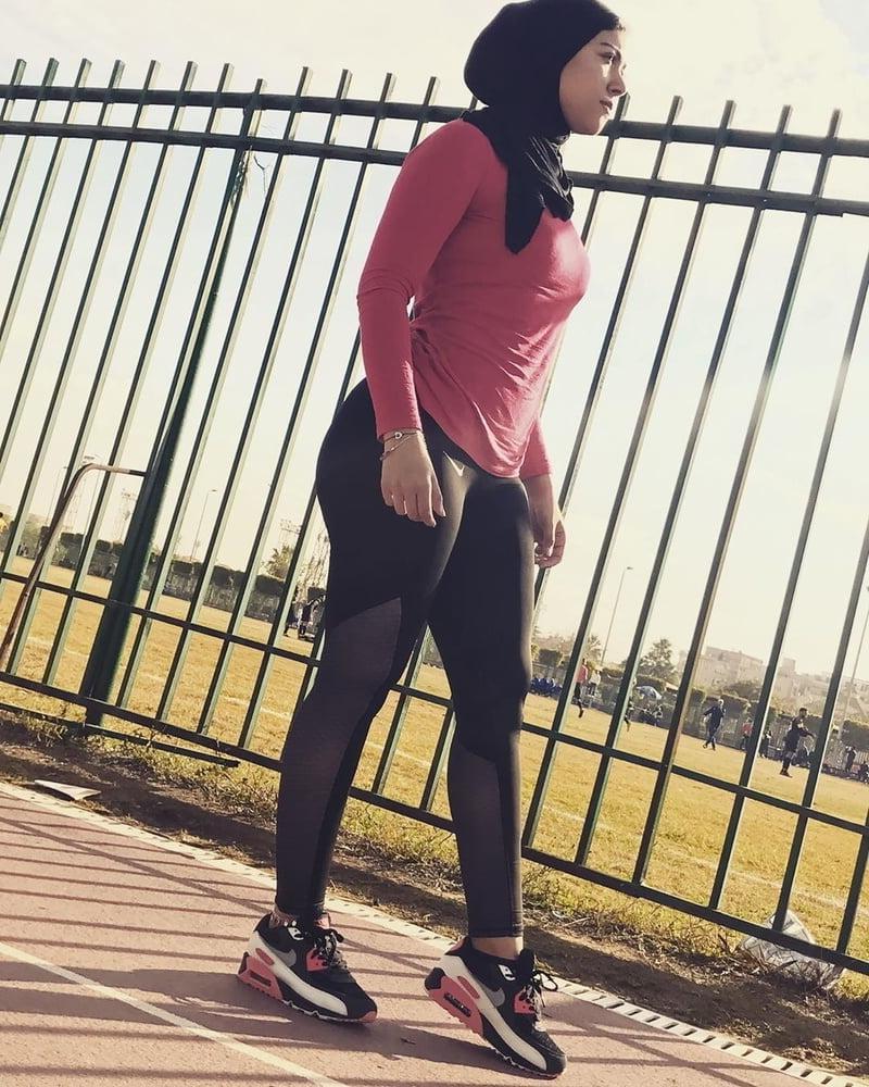 25P Ghada tarek sexy hijab fitness