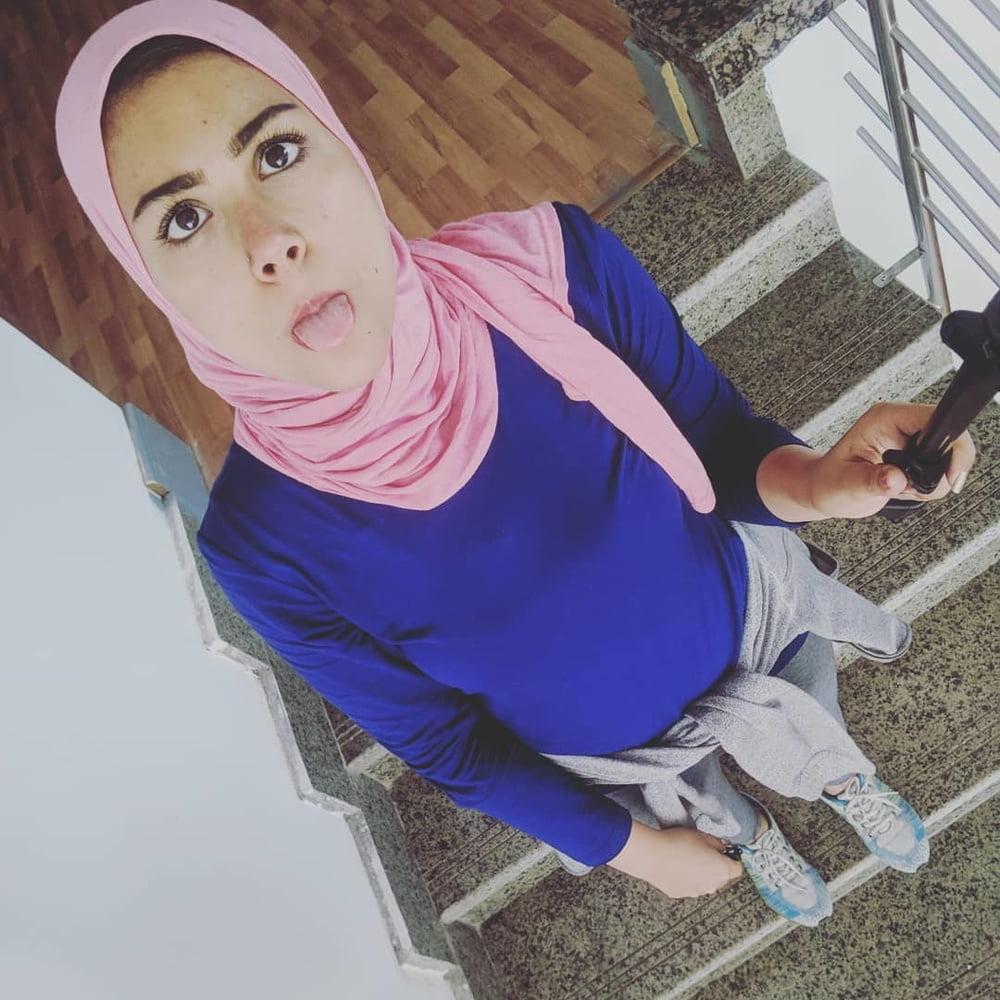 25P Ghada tarek sexy hijab fitness