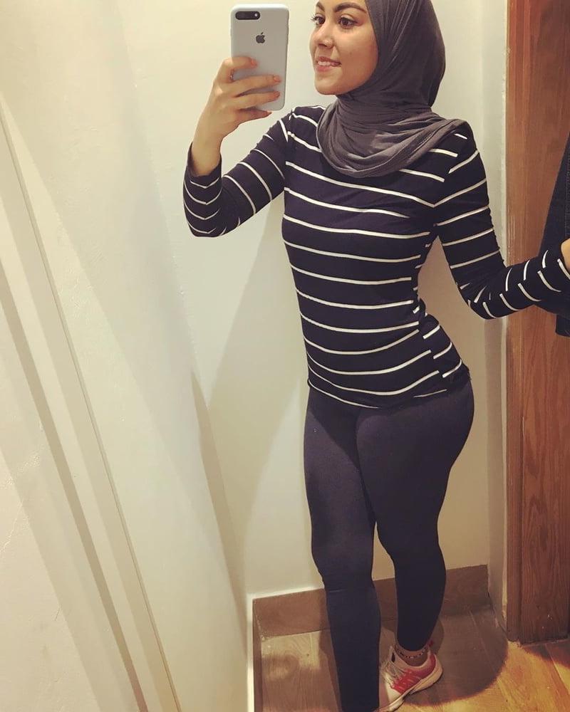 20P Ghada tarek sexy hijab fitness 2