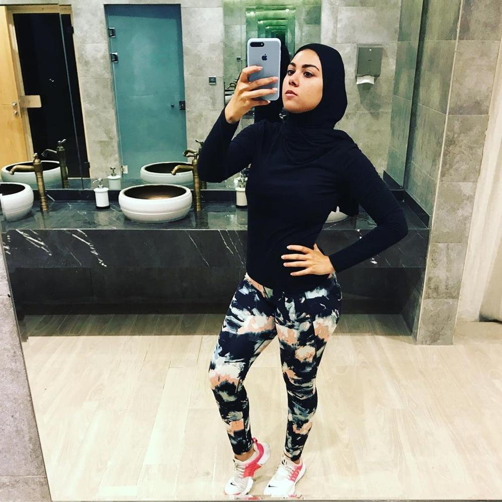 20P Ghada tarek sexy hijab fitness 2
