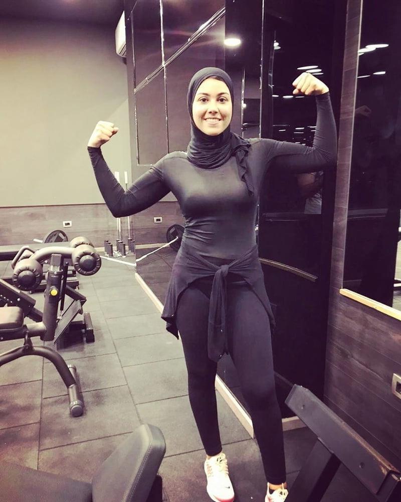 20P Ghada tarek sexy hijab fitness 2