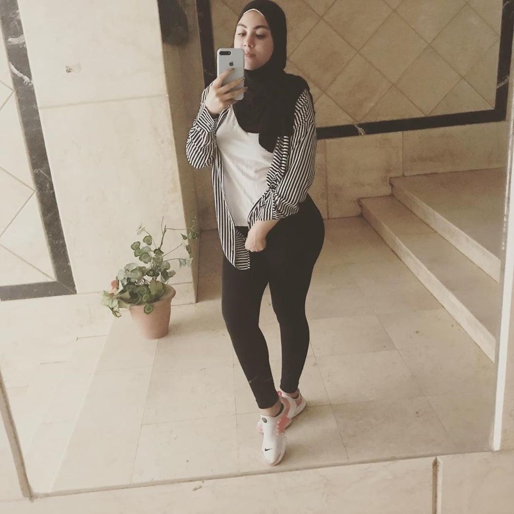 17P Ghada tarek sexy hijab fitness 3