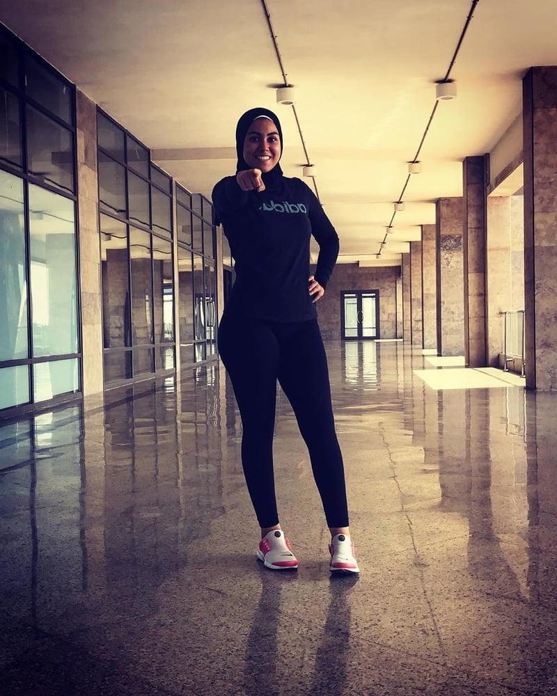 17P Ghada tarek sexy hijab fitness 3