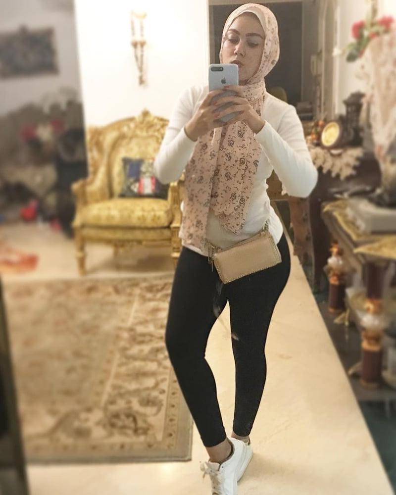 17P Ghada tarek sexy hijab fitness 3
