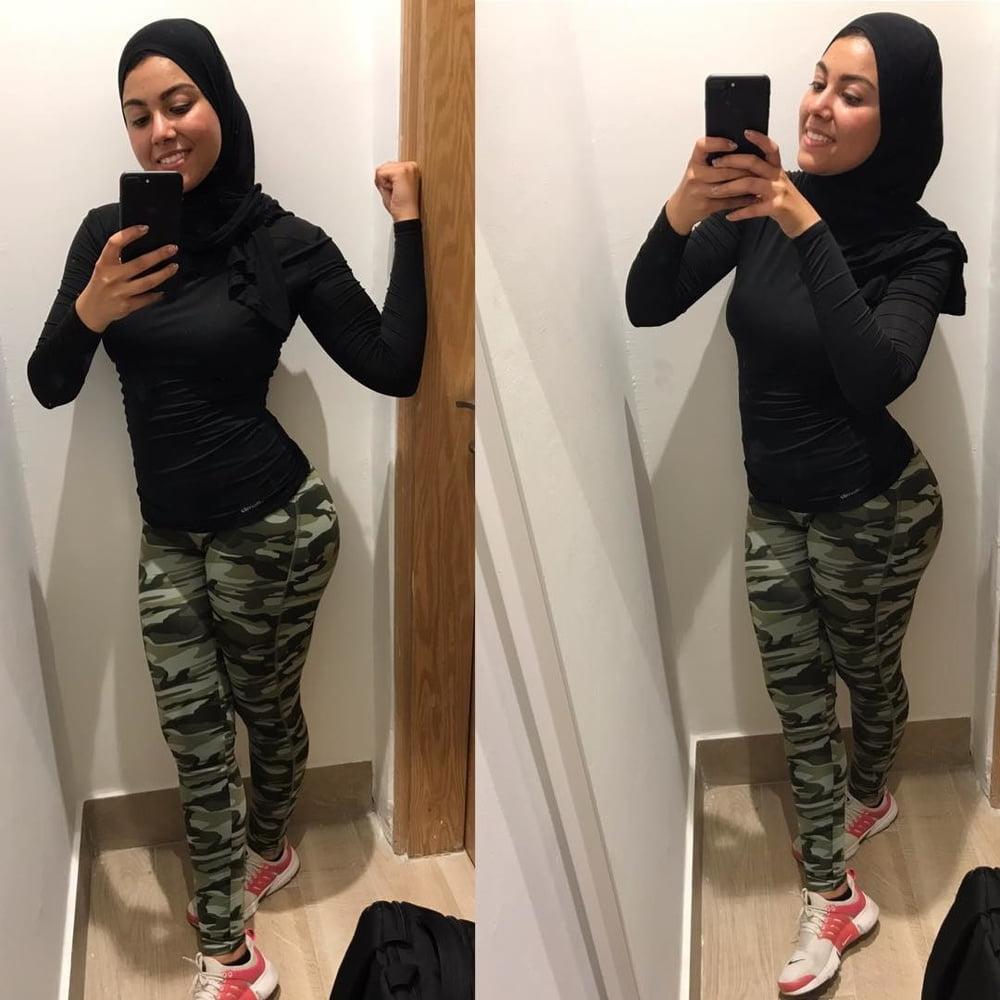 17P Ghada tarek sexy hijab fitness 3
