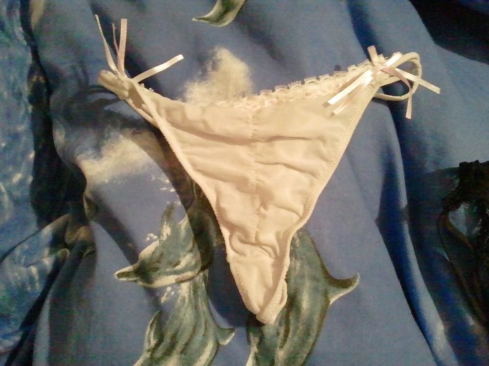 5P The pants of my girlfriend's cousin - perizzoma cugina