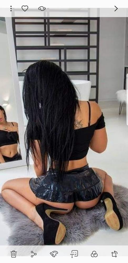 25P Leather slut sopieblack17 dressed like a cheap whore