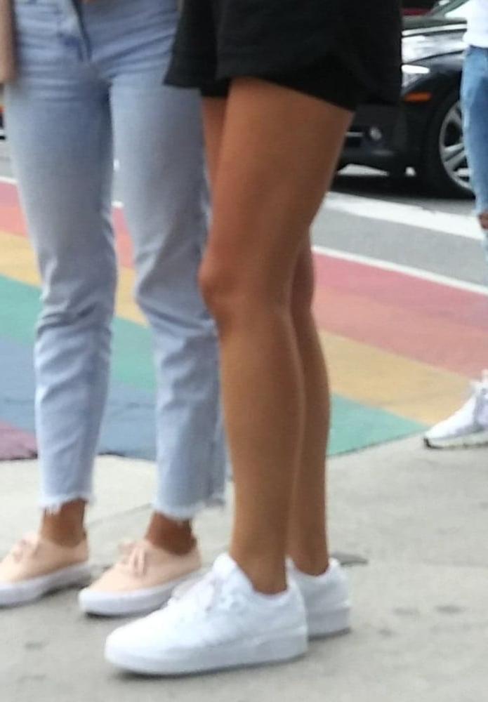 25P Candid legs and feet....