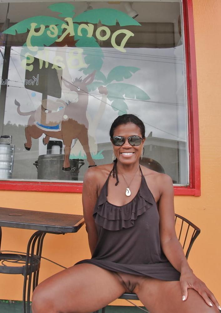 25P Black Women Public, Outside, Flashing 17