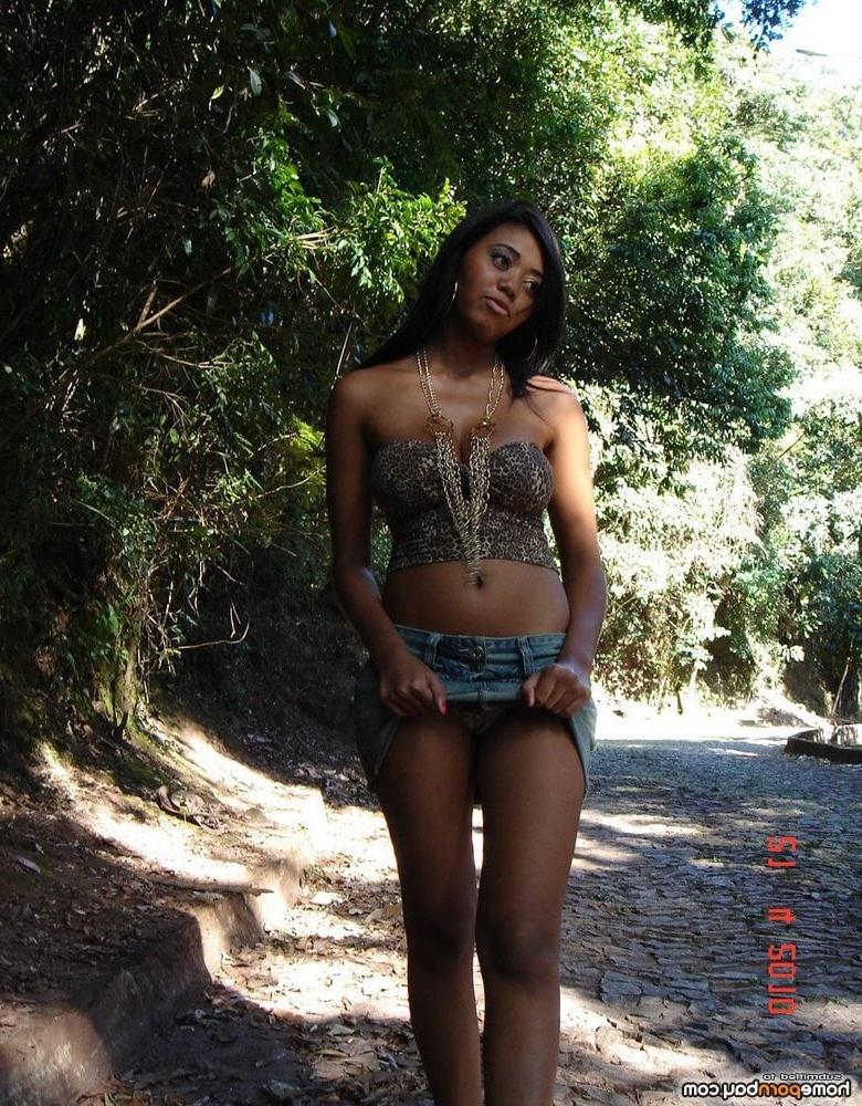 25P Black Women Public, Outside, Flashing 17