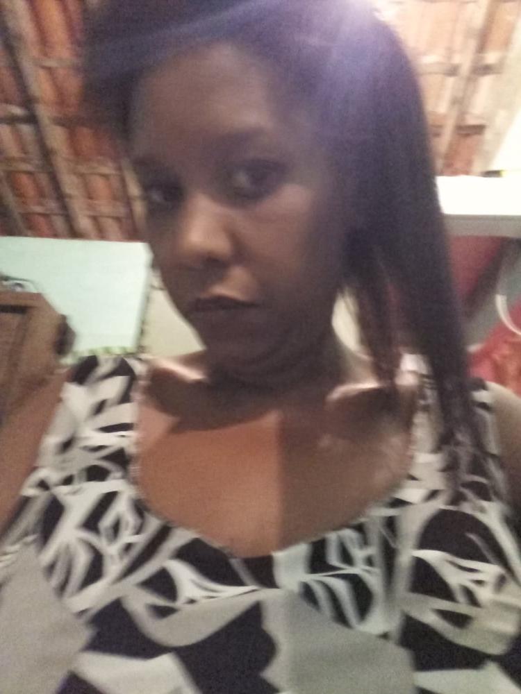 25P Mature busty latin