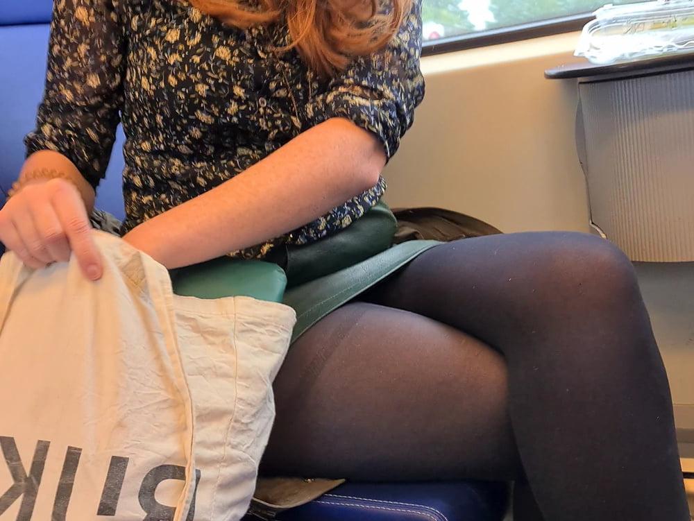 19P Voyeur pantyhose legs