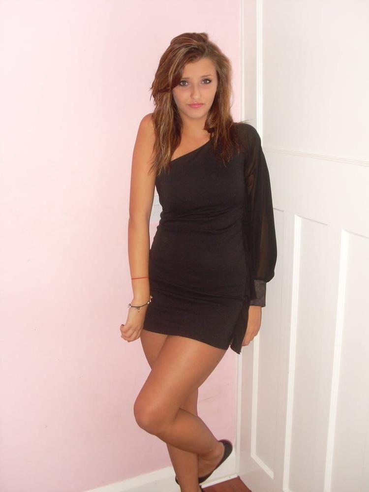 25P Big Boob Teen Thick Hips and Legs